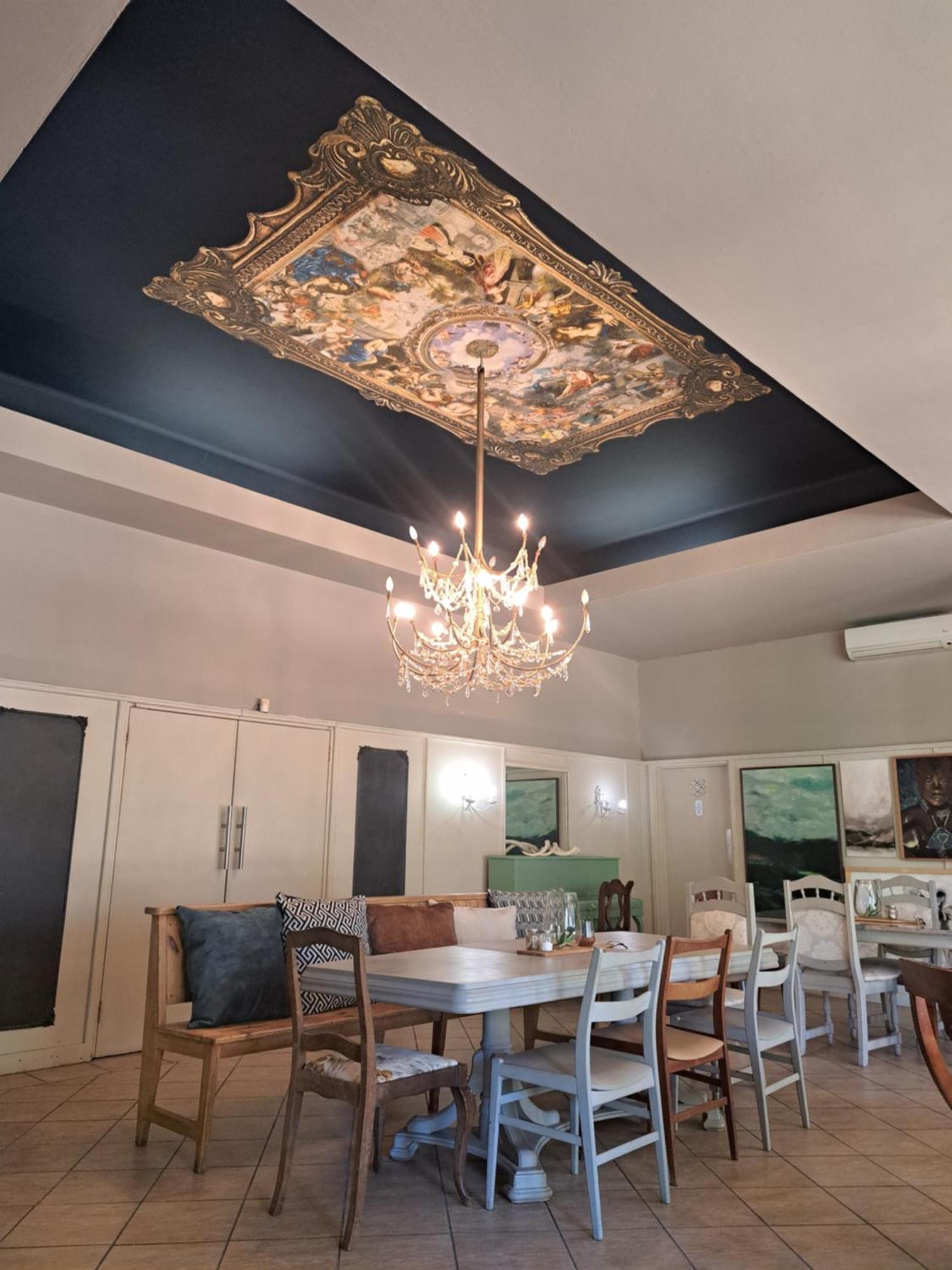 Tsumeb Theater Guesthouse Buitenkant foto